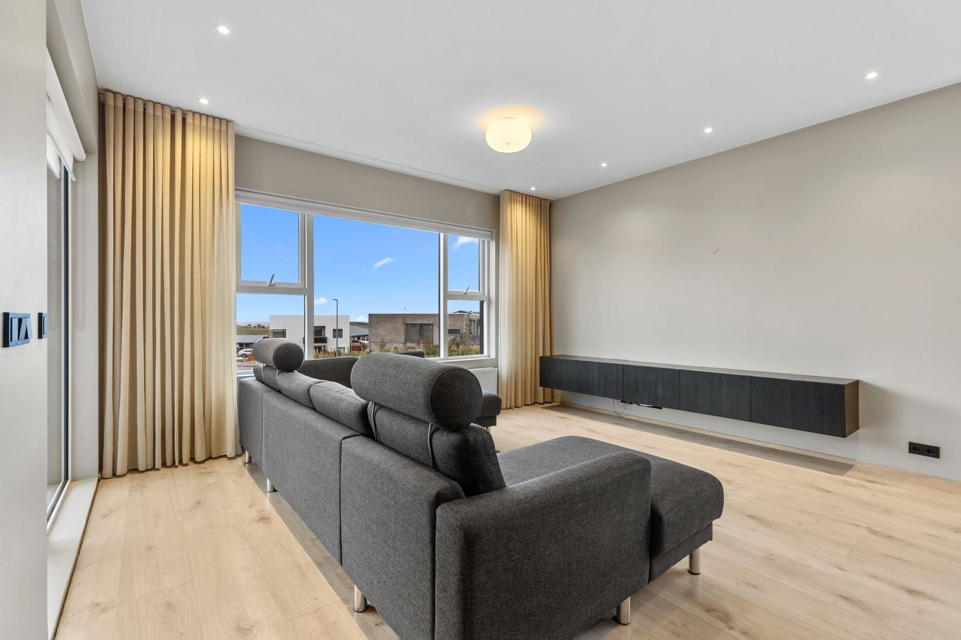 Kinnargata 82, 210 Garðabær | Fasteignavefurinn Fastinn